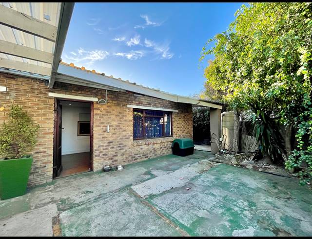 4 BEDROOM FREEHOLD SOLD IN OTTERY